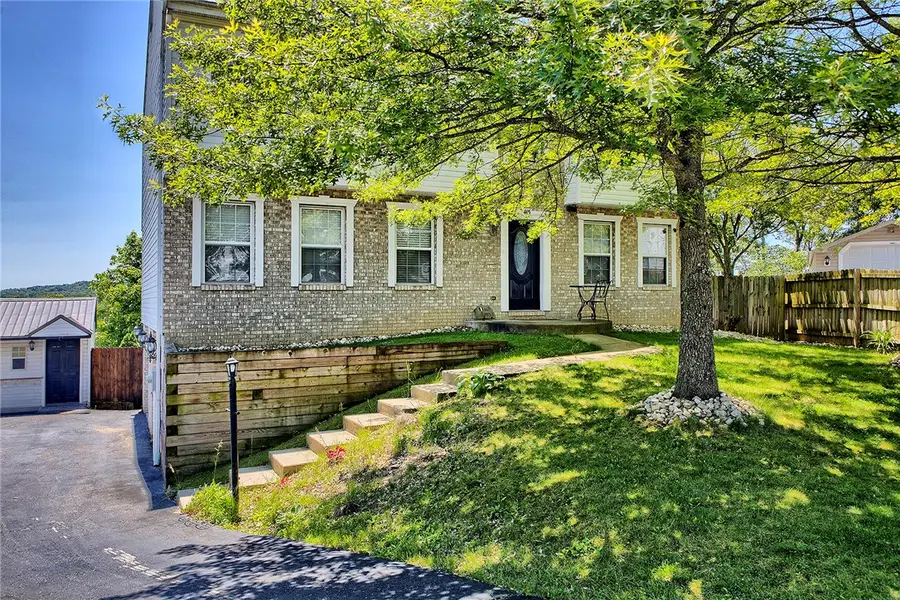 415 Crossbow Dr, New Stanton, PA 15672 - #2