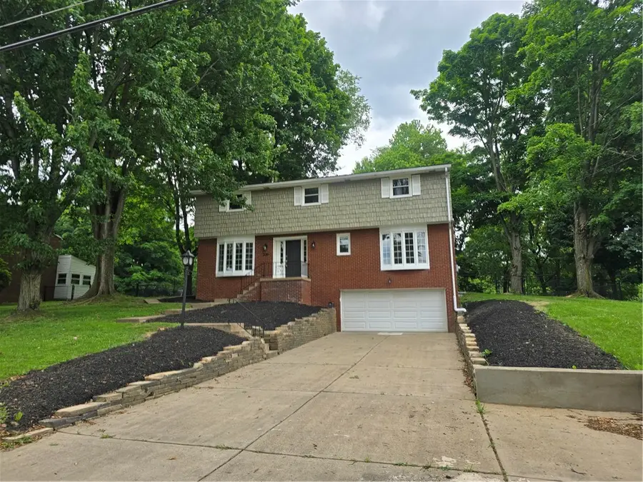 339 Turngate Dr, Bethel Park, PA 15102 - #2