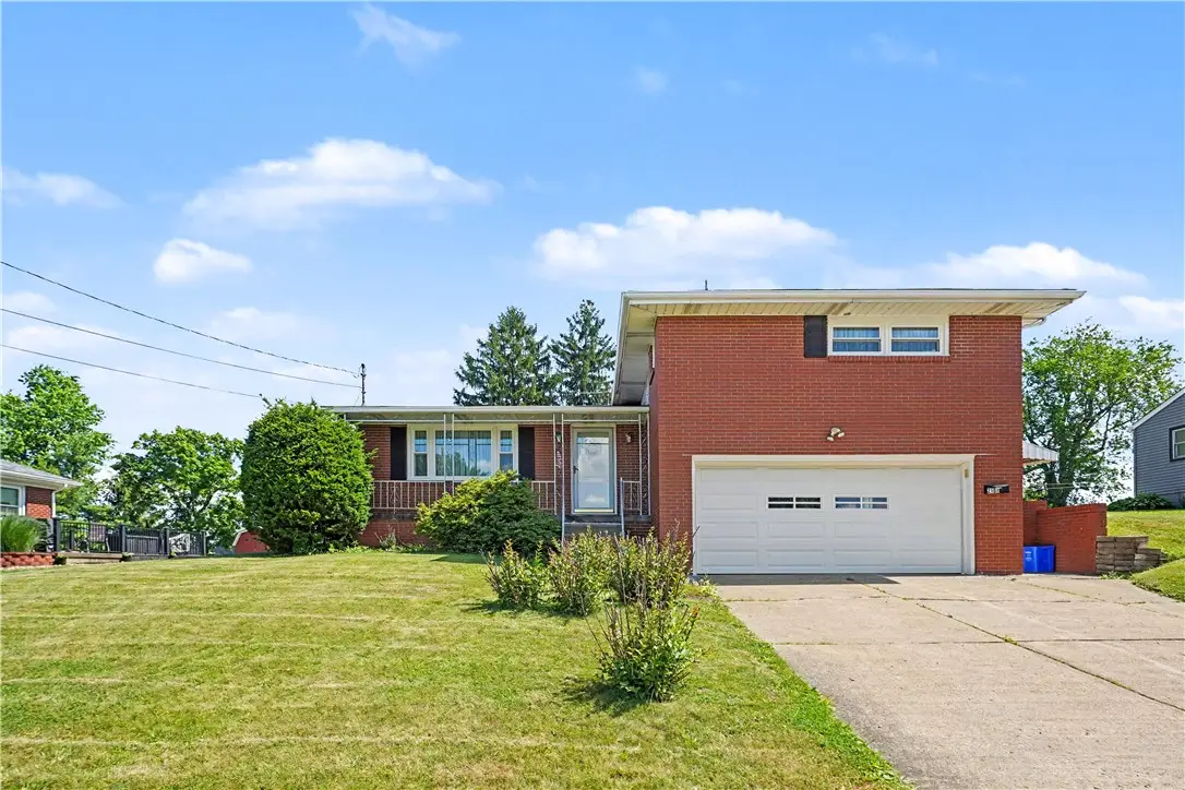 2107 Lynwood Dr, Aliquippa, PA 15001 - #1
