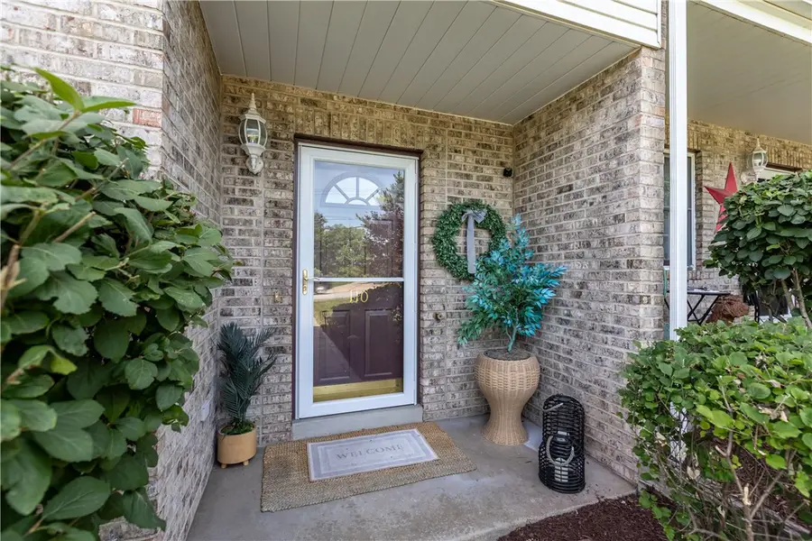 110 Longvue Dr, White Oak, PA 15131 - #2