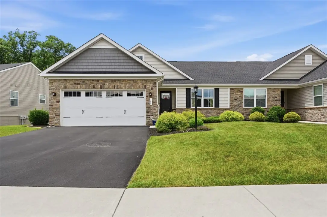 789 Oliver St, Harmony, PA 16037 - #1