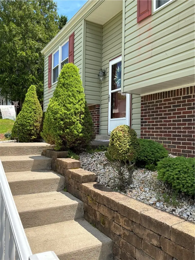 1350 Denton St, Greensburg, PA 15601 - #2
