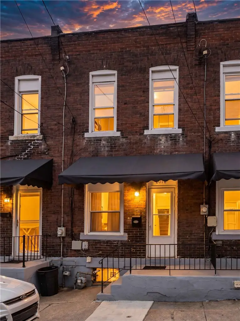 2016 Tustin St, Pittsburgh, PA 15219 - #1