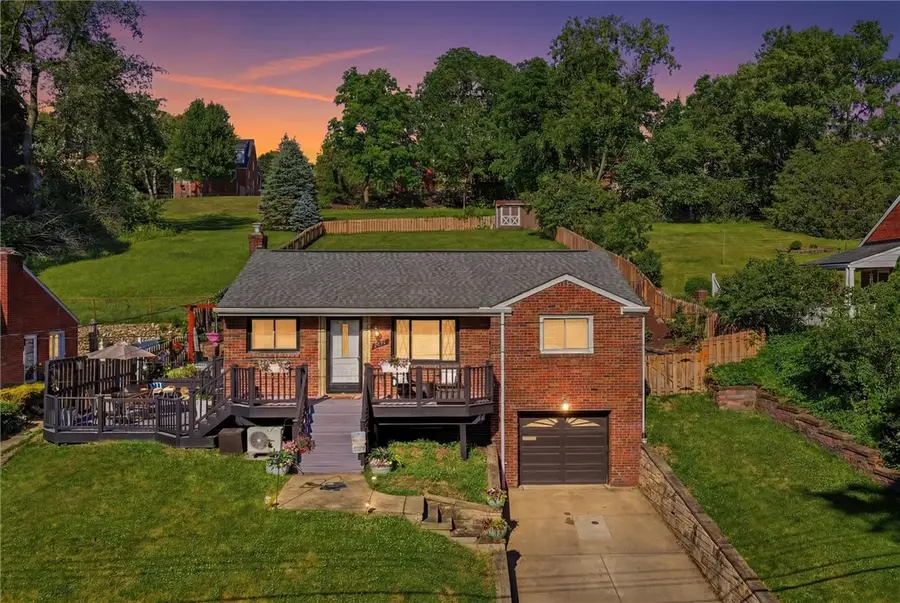 5221 Springdale Dr, Pittsburgh, PA 15236 - #2