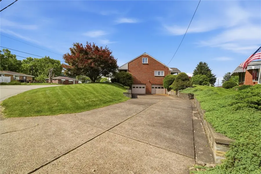 600 Douglas Ave, Elizabeth, PA 15037 - #3