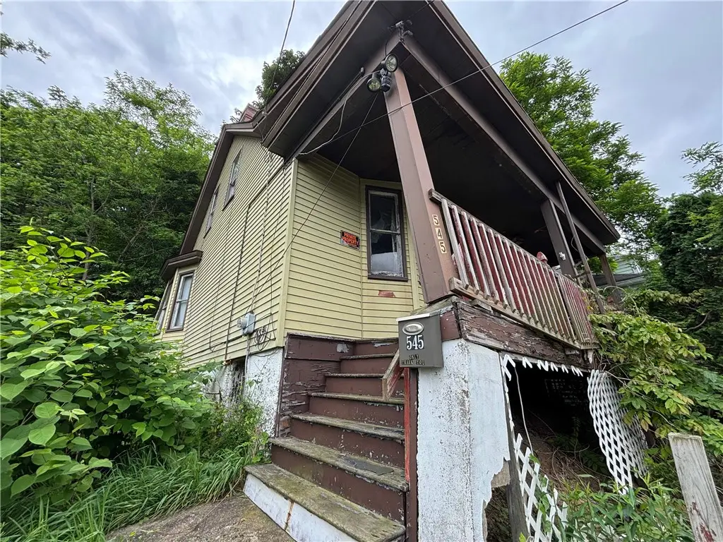 545 Boquet St, Carnegie, PA 15106 - #1