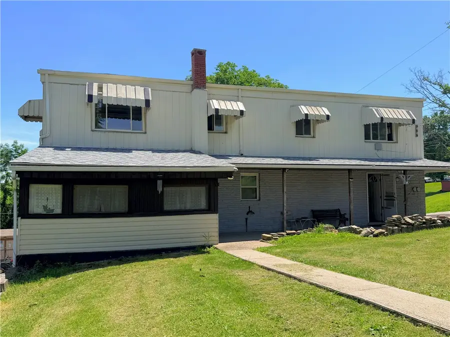 757 Buena Vista St, Washington, PA 15301 - #2