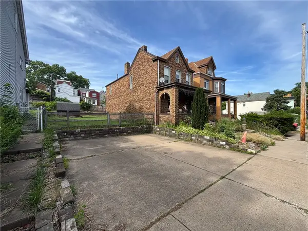 135 Rochelle St, Pittsburgh, PA 15210
