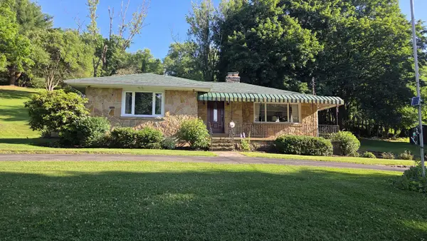 377 Orr Avenue, Apollo, PA 15613