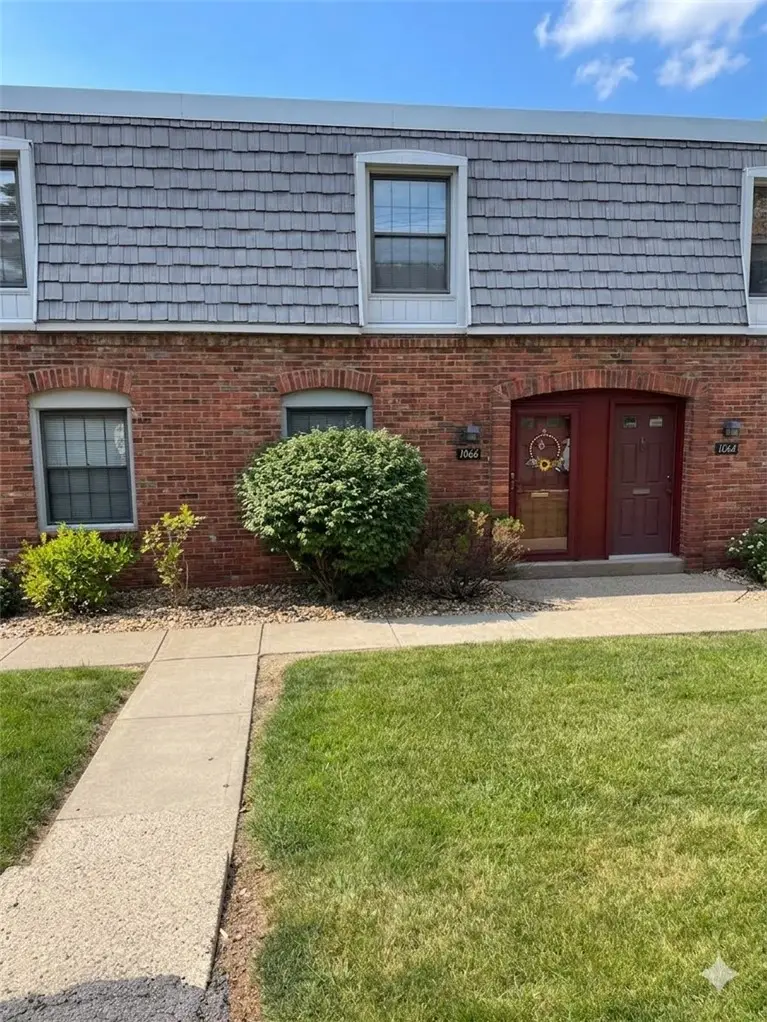 1066 Pennsbury Blvd, Pittsburgh, PA 15205 - #2