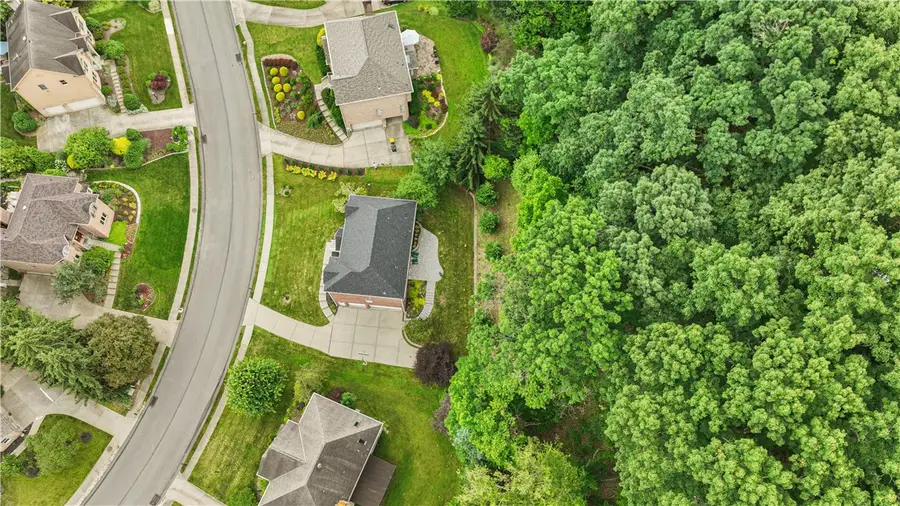 109 Radcliff Dr, Pittsburgh, PA 15237 - #2