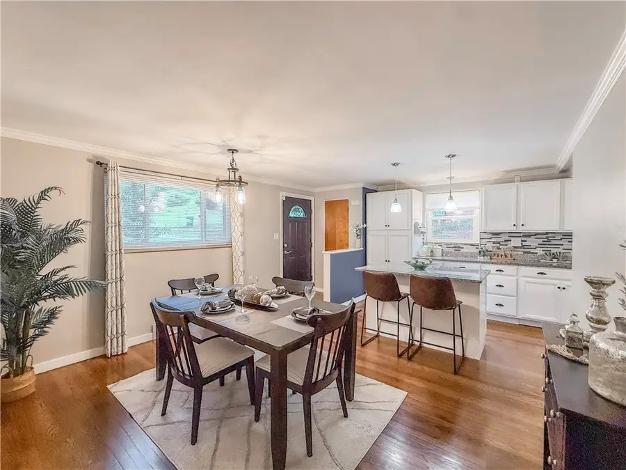 951 Logan Rd, Bethel Park, PA 15102 - #3