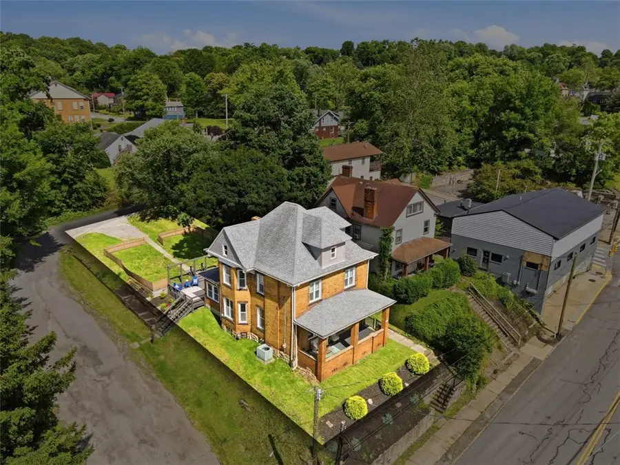 610 State St, Baden, PA 15005 - #2