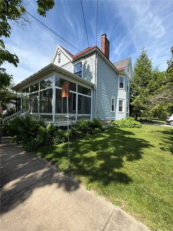 46 Elwyn Ave, Carnegie, PA 15106