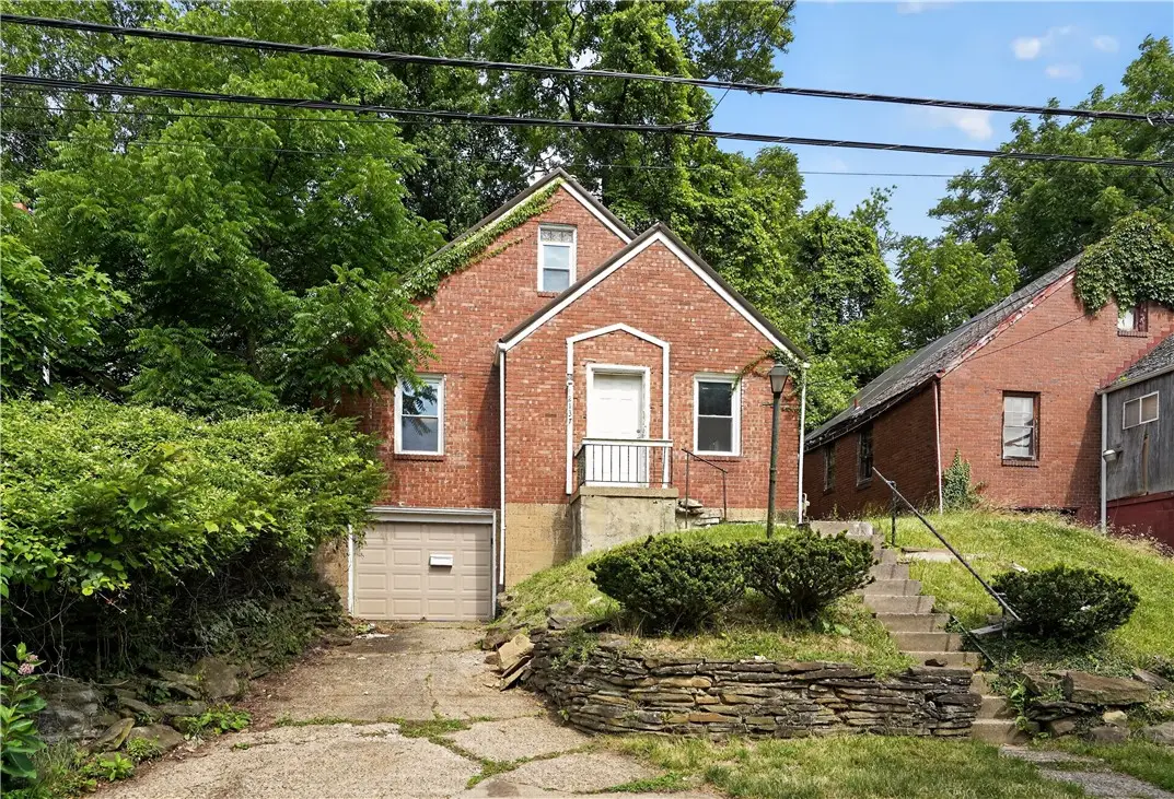 2137 Village Dr, Pittsburgh, PA 15221 - #1