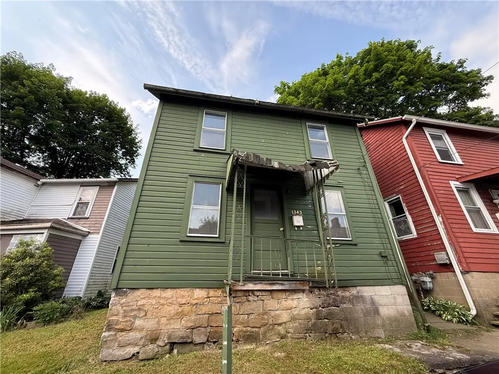 1343 New St, Franklin, PA 16323 - #1