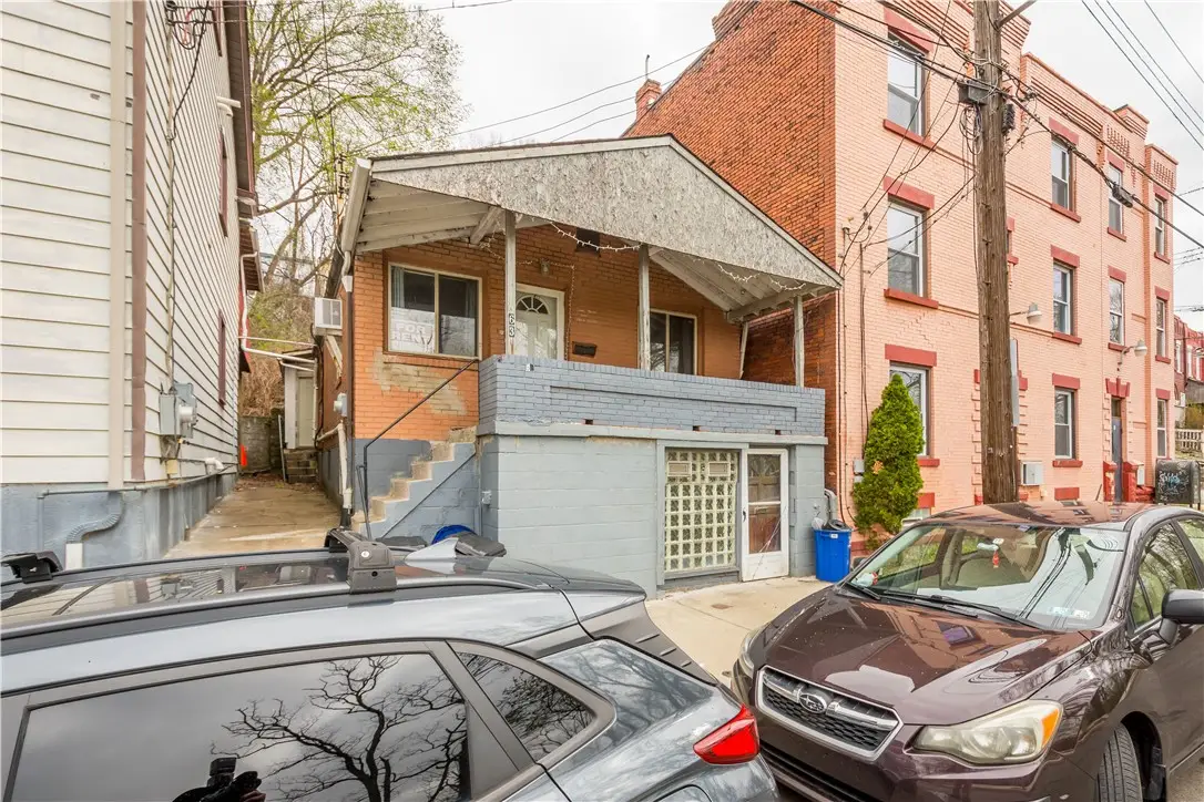 63 Lawn St, Pittsburgh, PA 15213 - #1