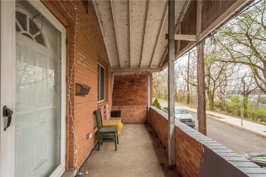 63 Lawn St, Pittsburgh, PA 15213 - #2