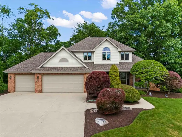 100 Aragon Place, Finleyville, PA 15332