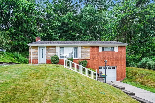 104 Longmount Dr, Pittsburgh, PA 15214