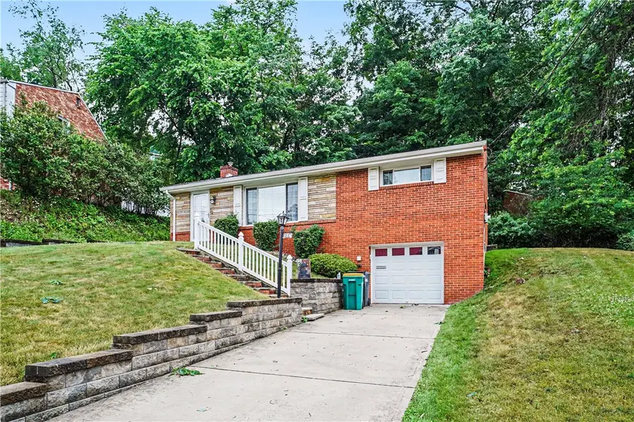 104 Longmount Dr, Pittsburgh, PA 15214 - #2