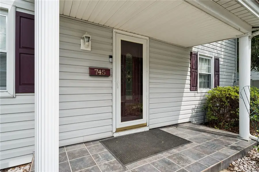 745 Sidney St, Greensburg, PA 15601 - #2
