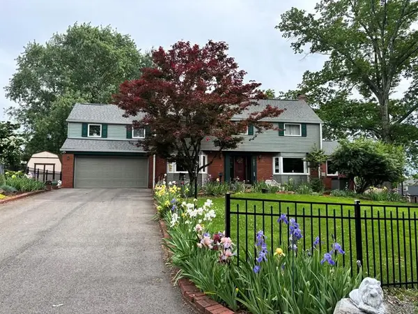 203 Glenfield Drive, Pittsburgh, PA 15235