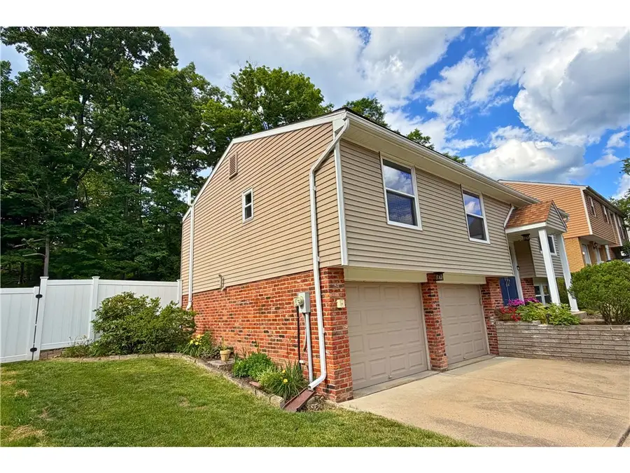 113 Spruce Valley Dr, Pittsburgh, PA 15229 - #3