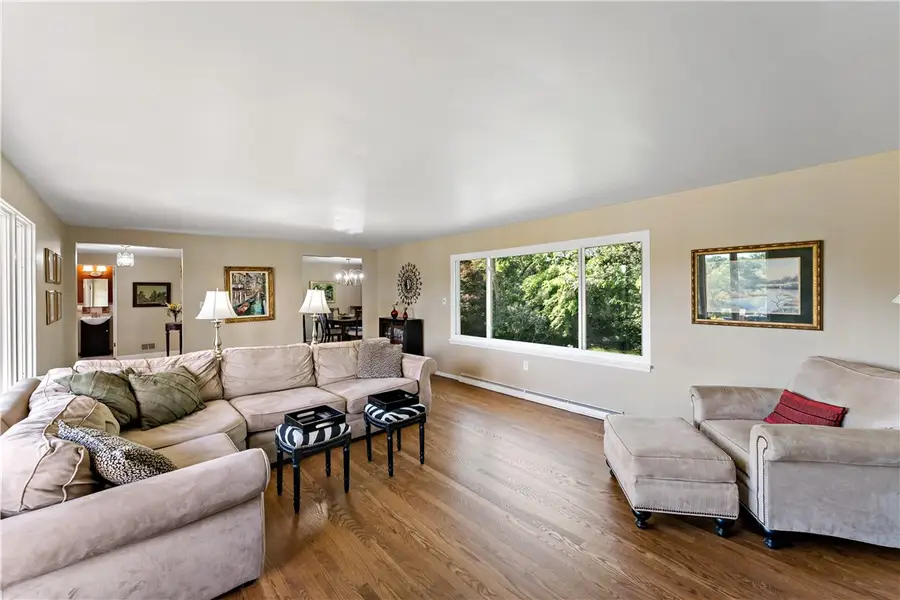5892 Lorene Dr, Bethel Park, PA 15102 - #2