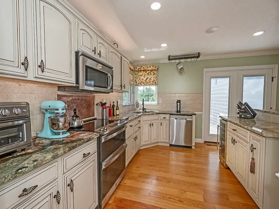 2010 Michael Drive, Pittsburgh, PA 15227 - #2