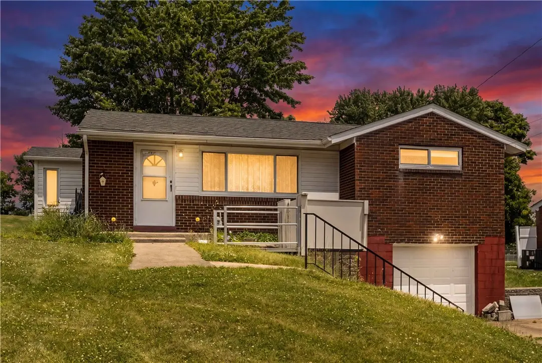 203 Burch Dr, Coraopolis, PA 15108 - #1
