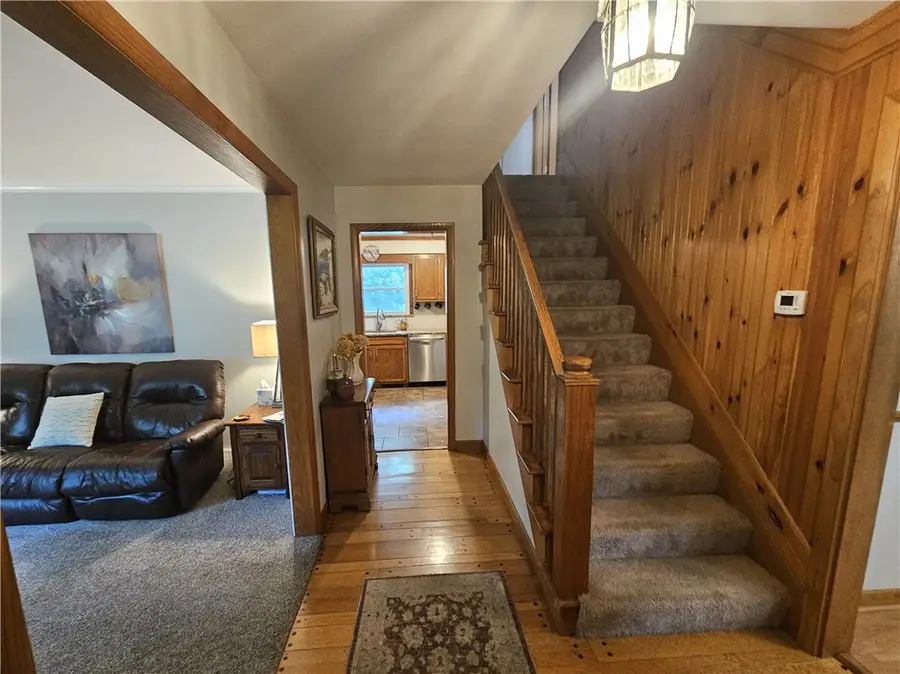 135 Thornwood Dr, Butler, PA 16001 - #2