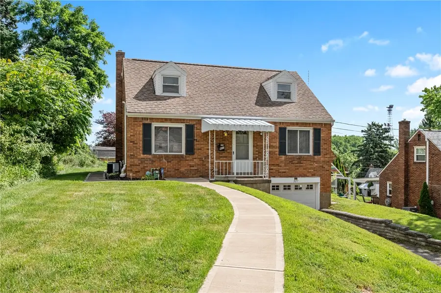 927 Edward Dr, Pittsburgh, PA 15227 - #2
