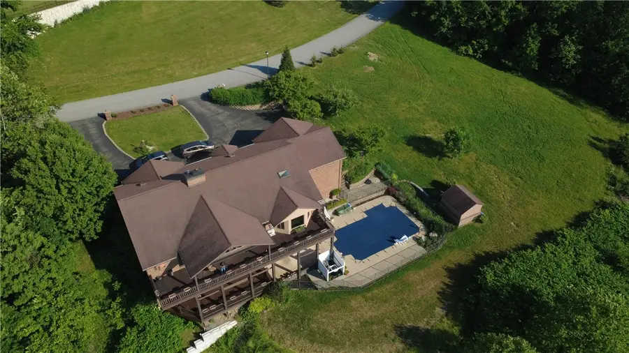 4050 Adelaide Hls, Connellsville, PA 15425 - #2