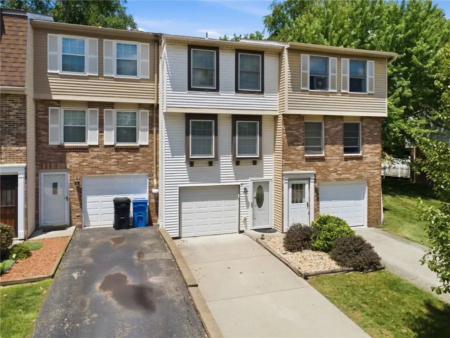 296 Huntingdon Ave, Irwin, PA 15642 - #2