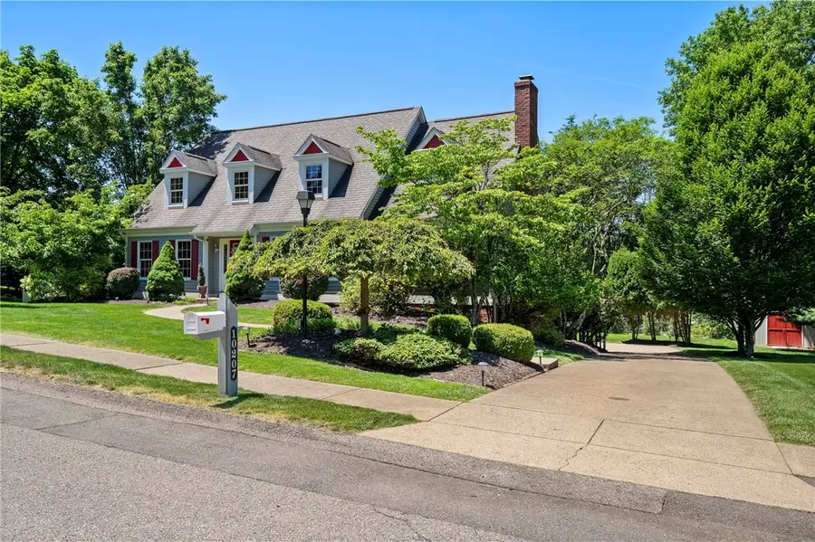 10207 Country Manor Ln, Wexford, PA 15090 - #2