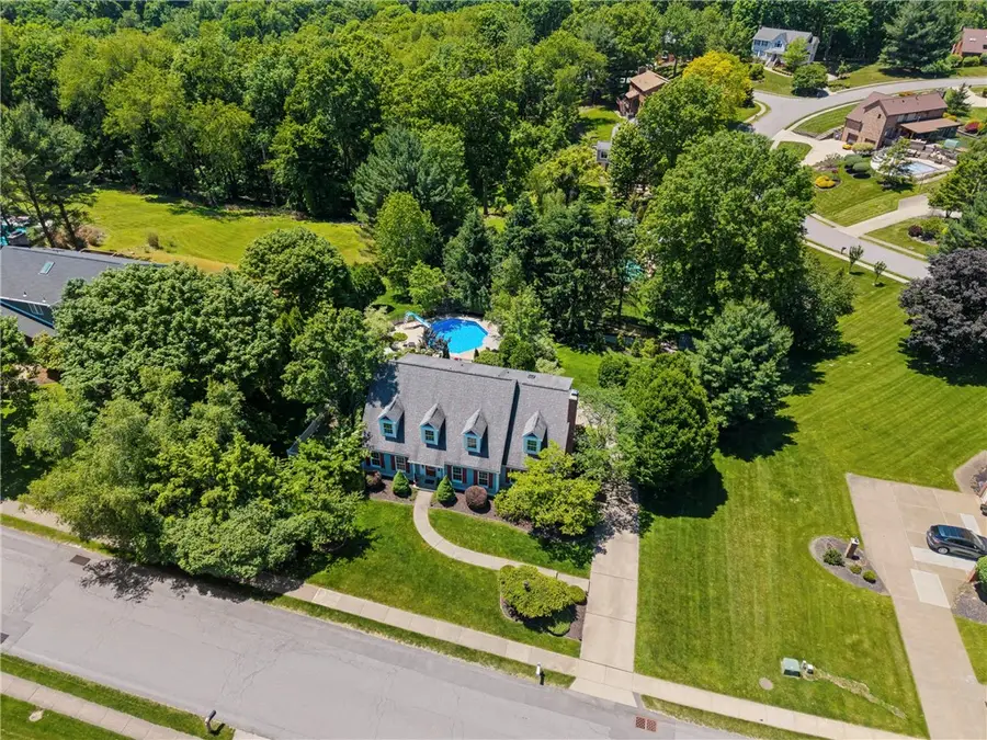 10207 Country Manor Ln, Wexford, PA 15090 - #3