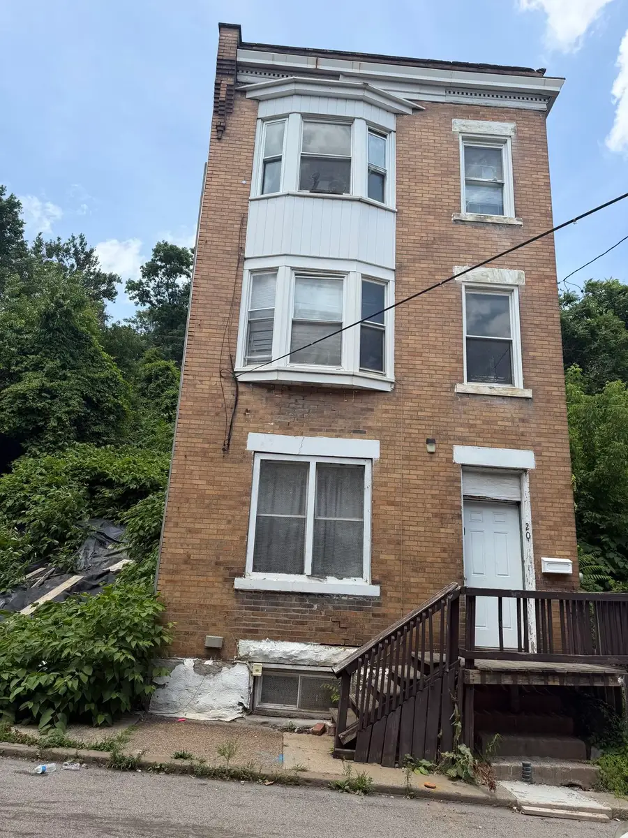 2011 Deruad Street, Pittsburgh, PA 15219 - #2
