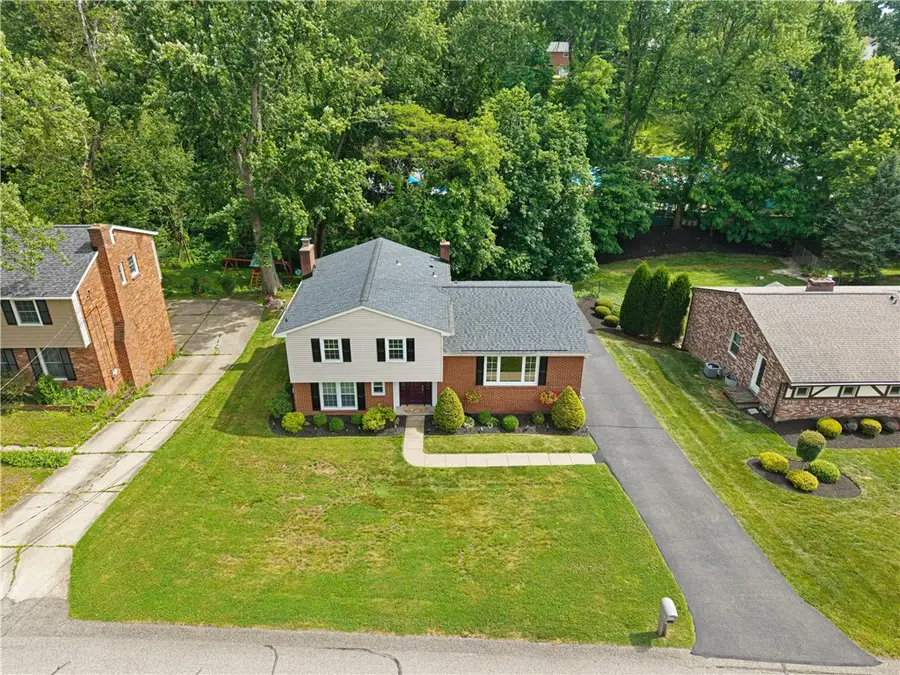 110 N Jamestown Road, Coraopolis, PA 15108 - #3