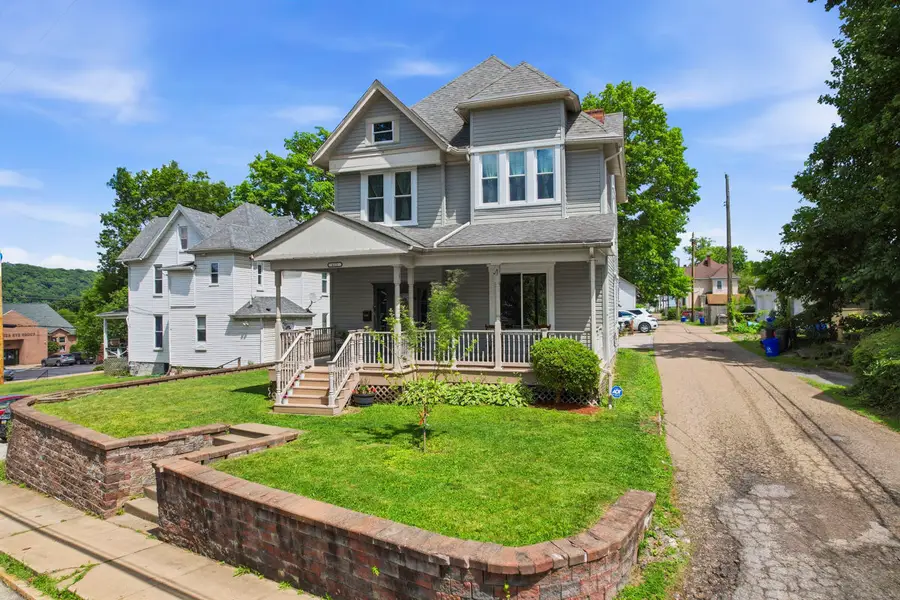 611 Montour Street, Coraopolis, PA 15108 - #3