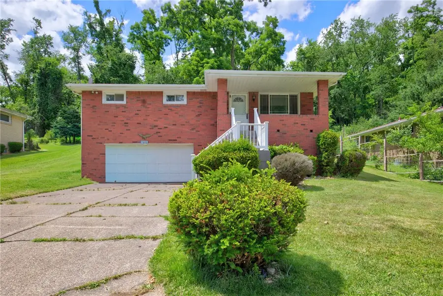 4684 Bowes Ave, West Mifflin, PA 15122 - #2