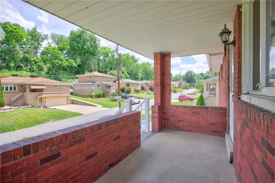 4684 Bowes Ave, West Mifflin, PA 15122 - #3