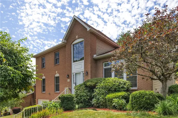 4027 Holiday Park Drive, Murrysville, PA 15668