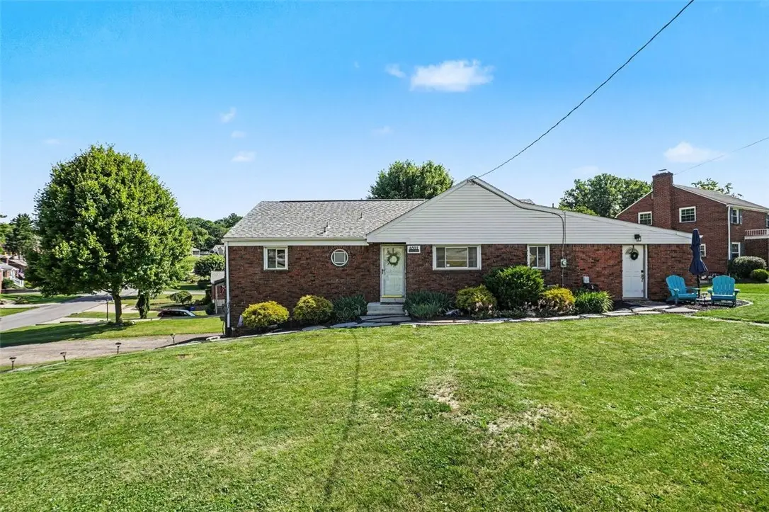 6501 Ventura Dr, Pittsburgh, PA 15236 - #1