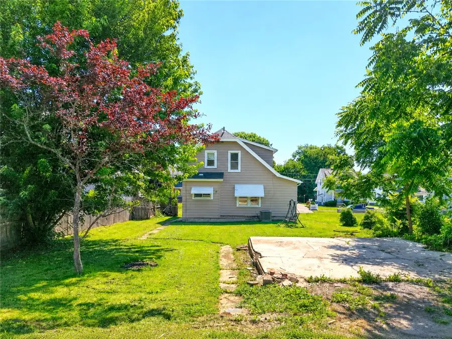 2007 Delaware Ave, New Castle, PA 16105 - #3