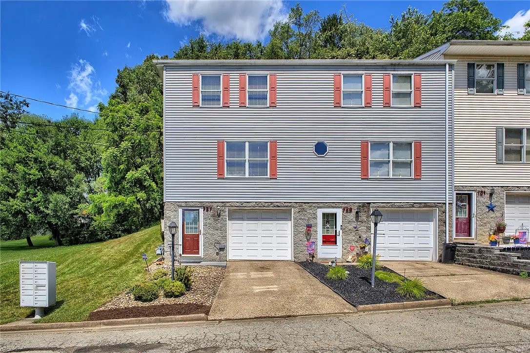727 Dithridge St., Jeannette, PA 15644 - #1