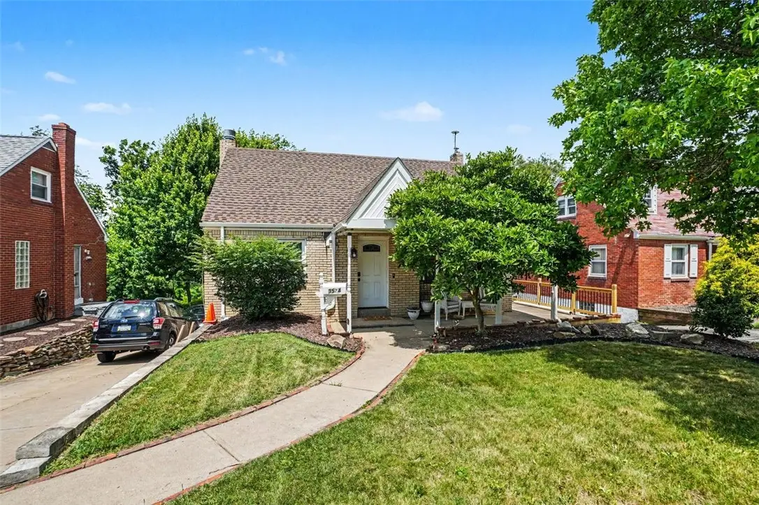 3524 Middleboro Rd, Pittsburgh, PA 15234 - #1