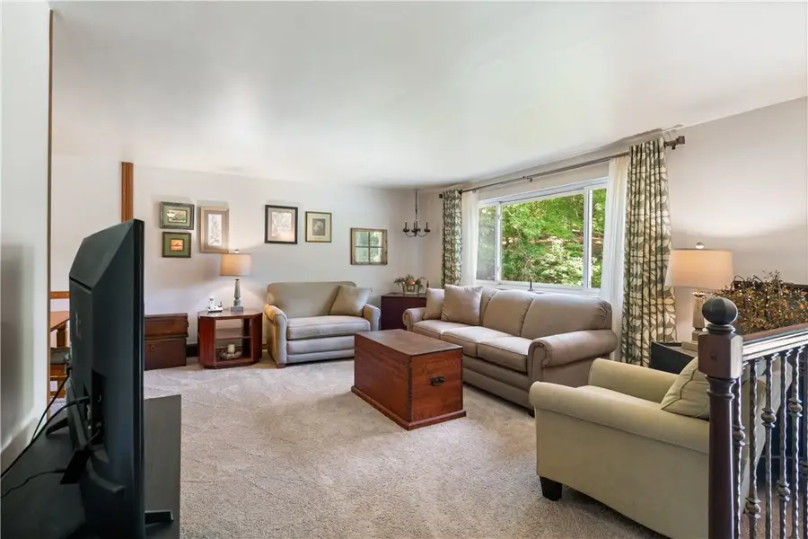 118 Merwood Dr, Pittsburgh, PA 15214 - #3