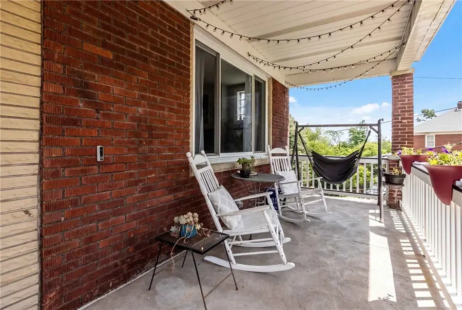 17 E Willock Rd, Pittsburgh, PA 15227 - #2