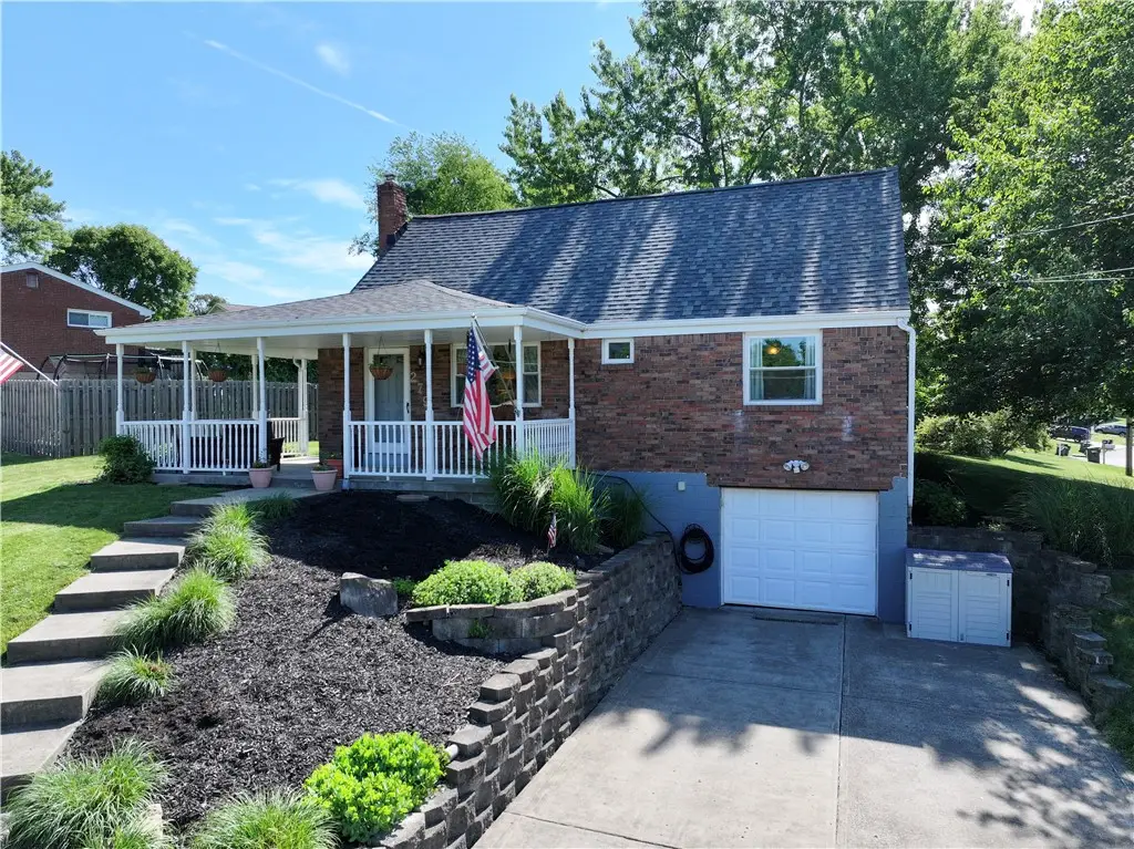 279 Southward Dr, Coraopolis, PA 15108 - #1